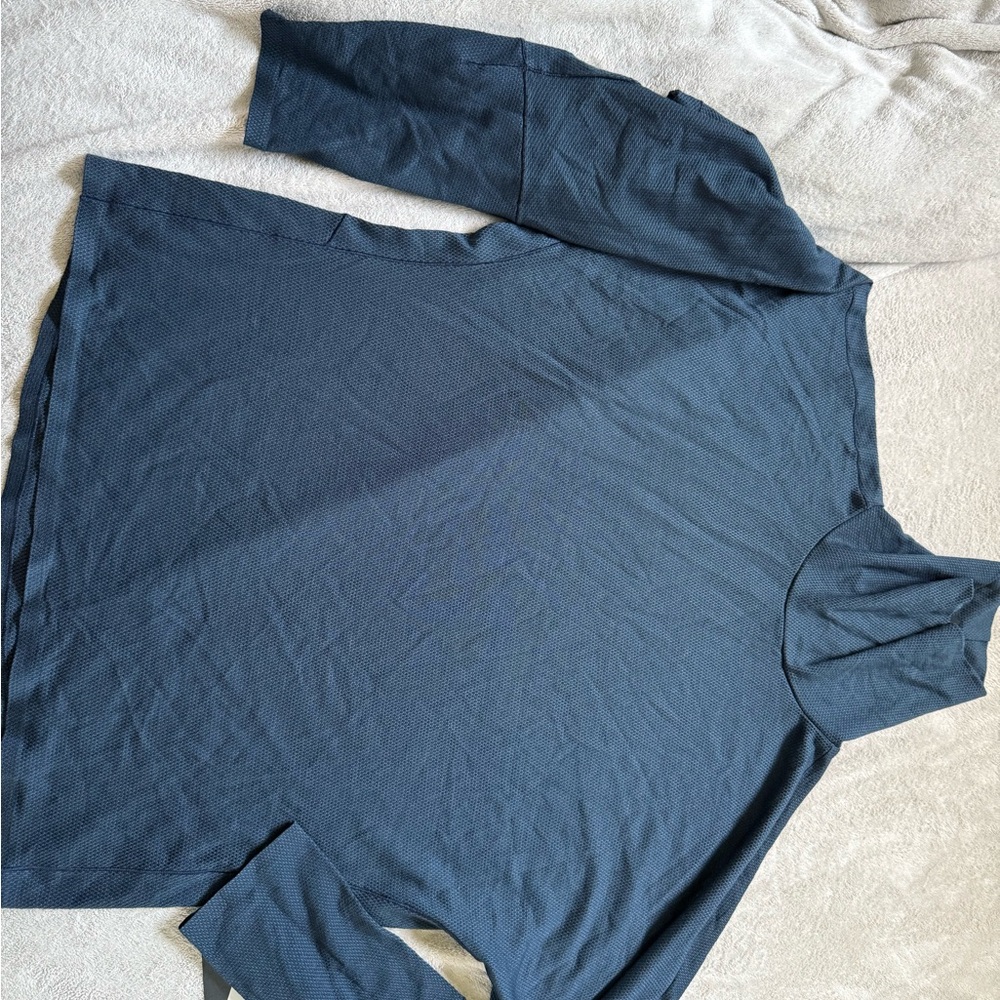 Lululemon Athletica Women's Top in Dark Blue